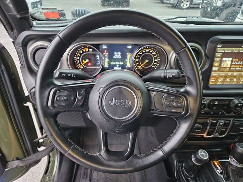 Used 2021 Jeep Gladiator Sport AWD/4WD image 23
