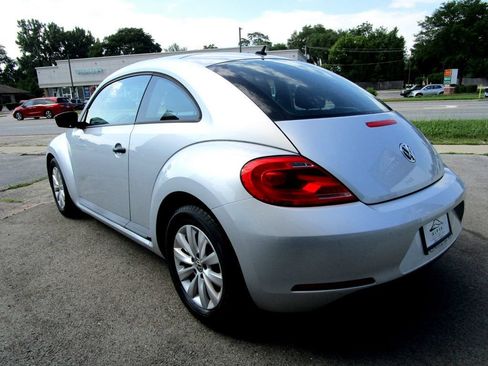 Used 2014 Volkswagen Beetle 1.8T FWD image 8
