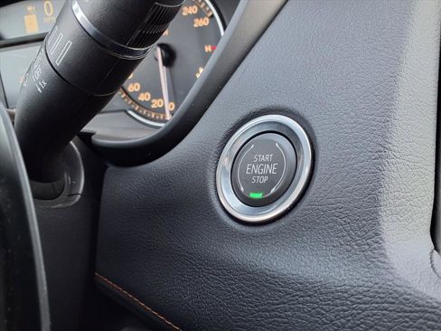 Used 2023 Cadillac XT4 Sport image 11