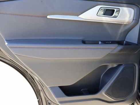 New 2026 Ford Explorer Active w/ Active Comfort Package AWD/4WD image 19