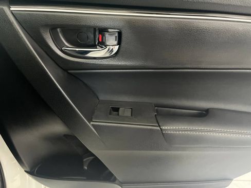 Used 2018 Toyota Corolla XLE FWD image 53