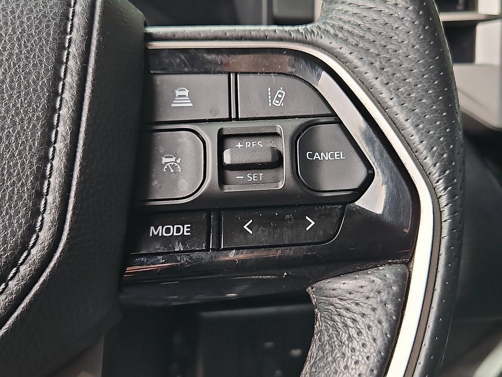 Used 2022 Toyota Tundra SR5 w/ SR5 Premium Package AWD/4WD image 24