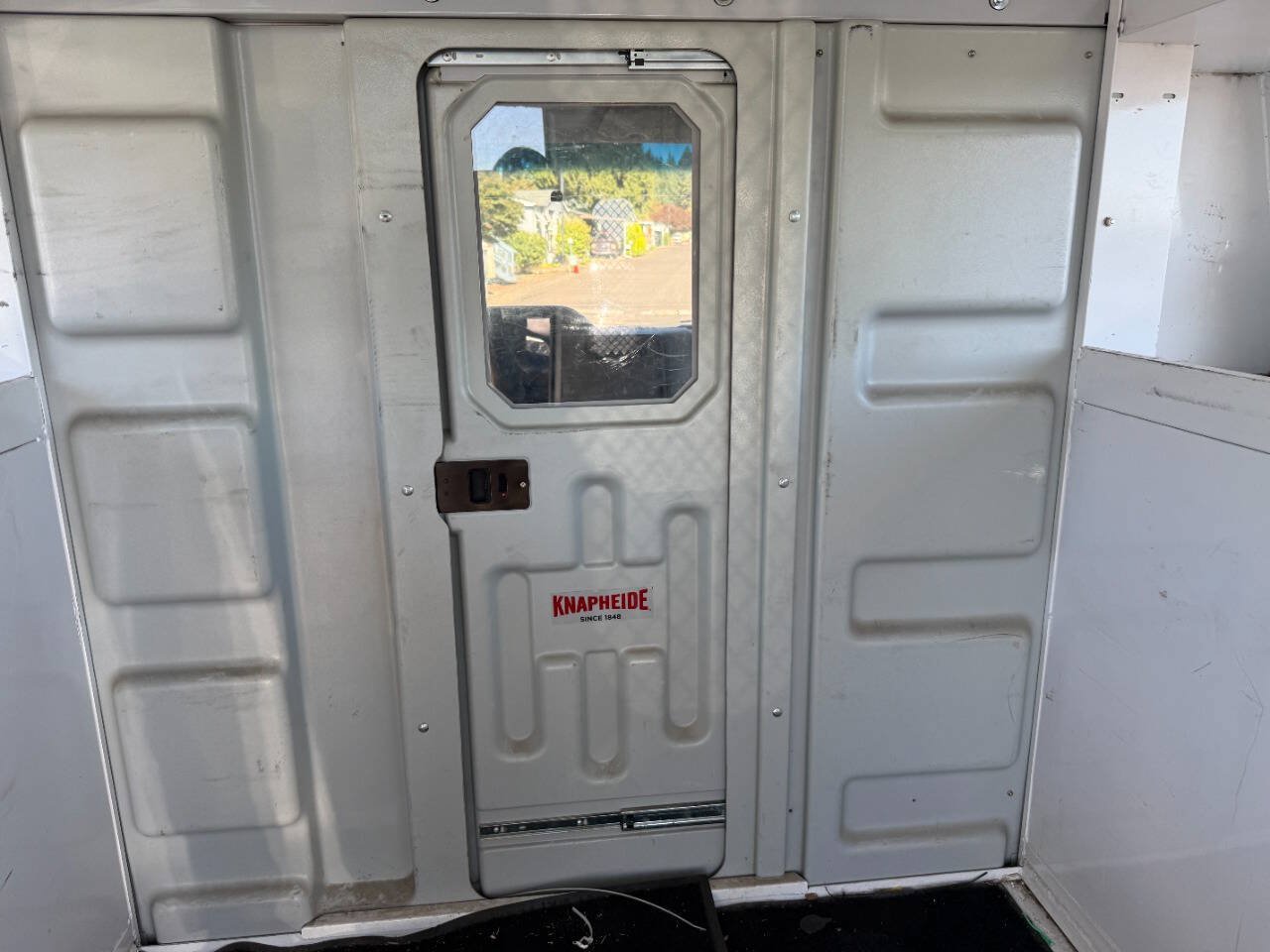 Used 2017 Ford E-350 and Econoline 350 Super Duty RWD image 29