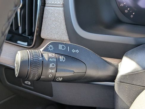 New 2026 Volvo XC90 B6 Plus w/ Protection Package Premier image 34