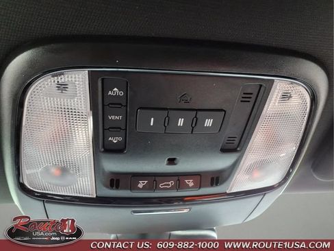 Used 2023 Dodge Durango R/T AWD/4WD image 39