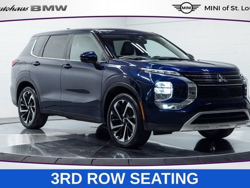 Used 2024 Mitsubishi Outlander SE FWD image 1