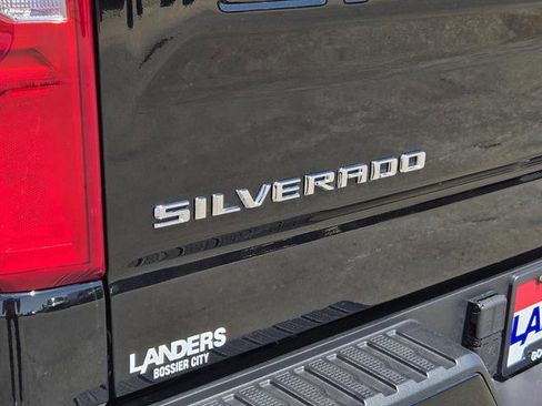 Used 2025 Chevrolet Silverado 1500 ZR2 w/ Technology Package AWD/4WD image 30