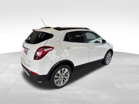 Used 2020 Buick Encore Preferred image 4