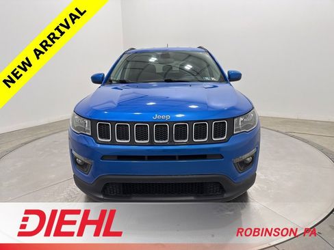 Certified 2019 Jeep Compass Latitude w/ Cold Weather Group image 2