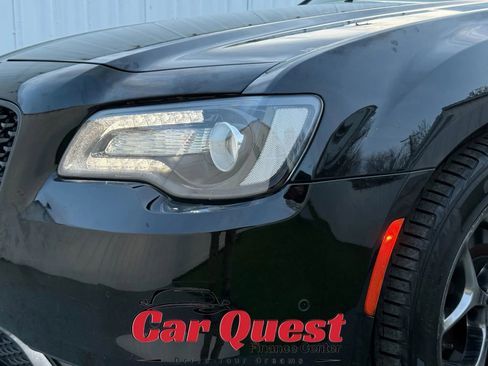 Used 2016 Chrysler 300 S w/ 300S Premium Group image 25