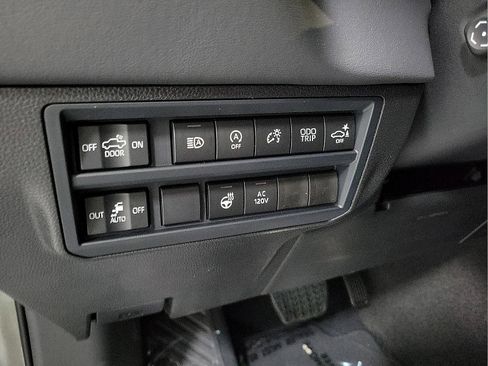 New 2026 Toyota Tundra Platinum AWD/4WD image 11