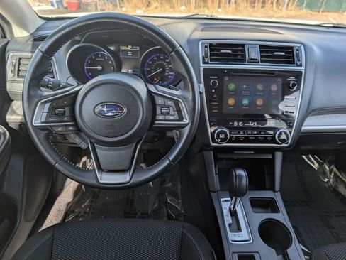 Used 2019 Subaru Outback 2.5i Premium image 15