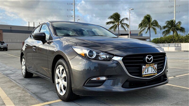Used 2017 MAZDA MAZDA3 Sport FWD image 3