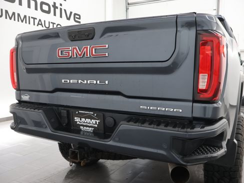 Used 2020 GMC Sierra 2500 Denali w/ Denali Ultimate Package AWD/4WD image 32
