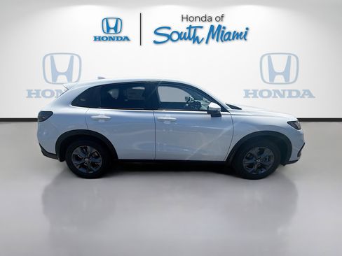 New 2027 Honda HR-V LX image 8