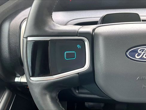 Used 2025 Ford Expedition Max Active AWD/4WD image 17