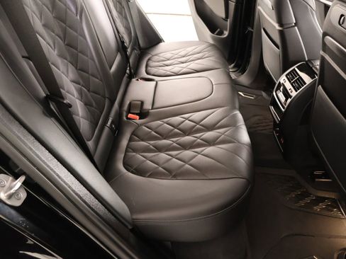 Used 2024 BMW X5 xDrive40i w/ Executive Package image 15