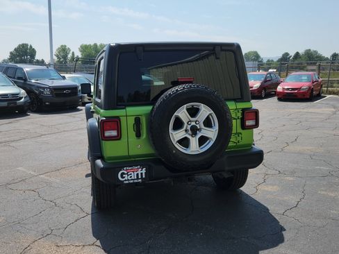 Used 2018 Jeep Wrangler Unlimited Sport S AWD/4WD image 7