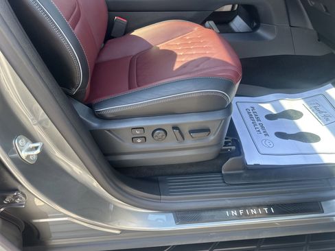 Used 2025 INFINITI QX80 Autograph w/ Autograph Exterior Package image 12