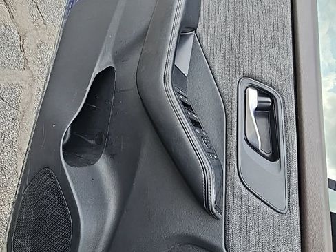 Used 2021 Nissan Rogue SV image 7