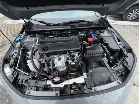 Used 2025 Honda Civic Sport image 17