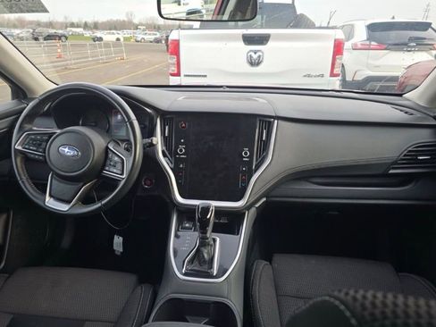 Used 2025 Subaru Outback Premium image 16