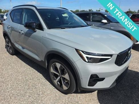Used 2026 Volvo XC40 B5 Plus AWD/4WD image 1