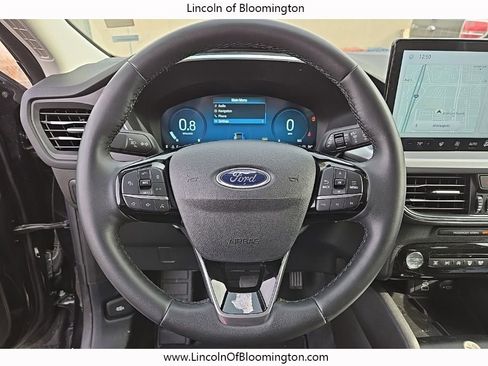 Used 2024 Ford Escape Platinum image 18