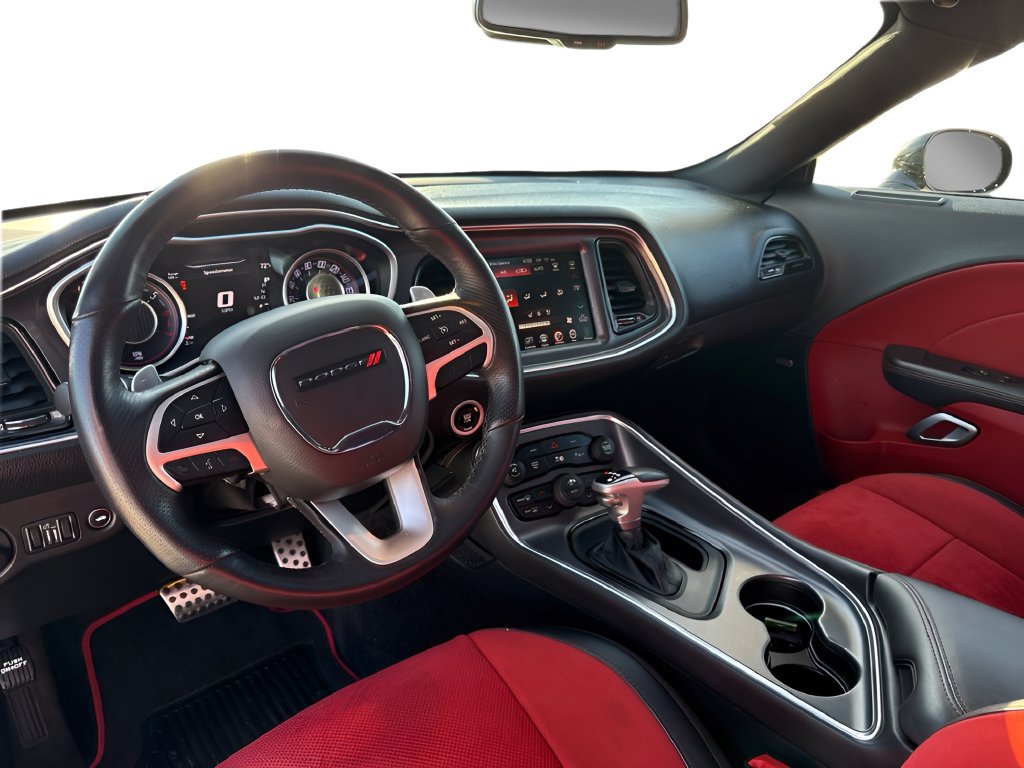Used 2015 Dodge Challenger R/T Scat Pack RWD image 9