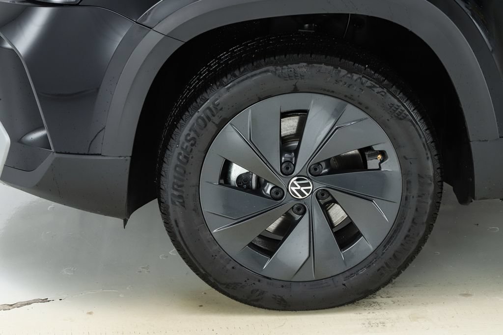 New 2026 Volkswagen Taos S FWD image 42