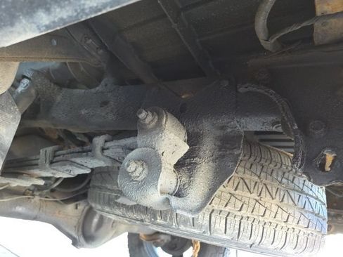 Used 2017 Toyota Tacoma TRD Sport AWD/4WD image 94