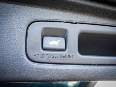 Used 2025 Honda CR-V EX-L image 12
