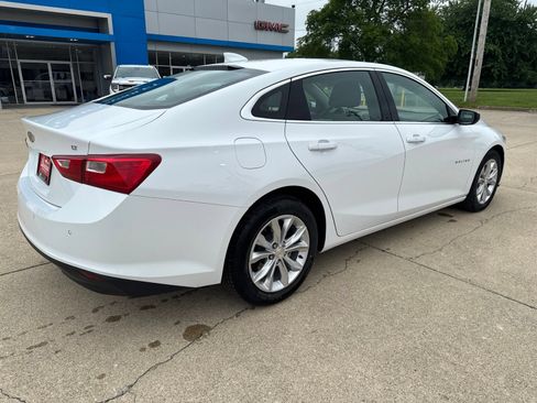 Used 2024 Chevrolet Malibu LT FWD image 3