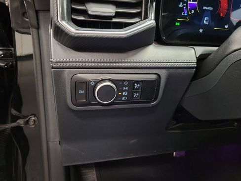 Used 2024 Ford Mustang Premium image 21