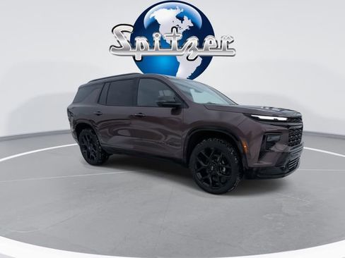 New 2026 Chevrolet Traverse RS w/ LPO, Floor Liner Package image 2