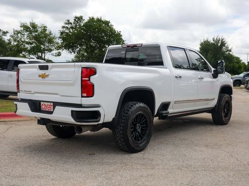Used 2024 Chevrolet Silverado 2500 High Country w/ Technology Package AWD/4WD image 7