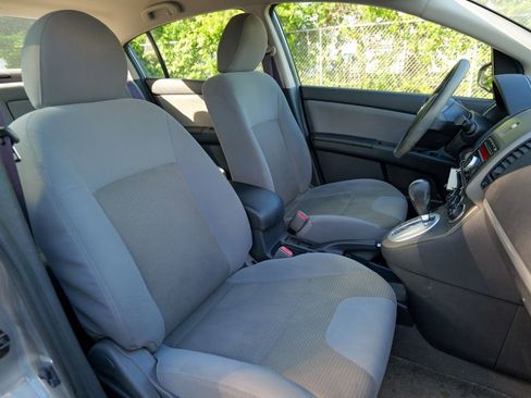 Used 2010 Nissan Sentra 2.0 S FWD image 22