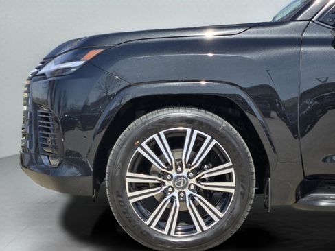 New 2026 Lexus LX 700h Luxury image 6