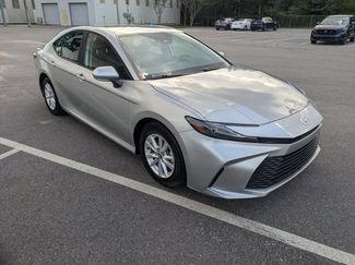 Used 2025 Toyota Camry LE FWD video 3
