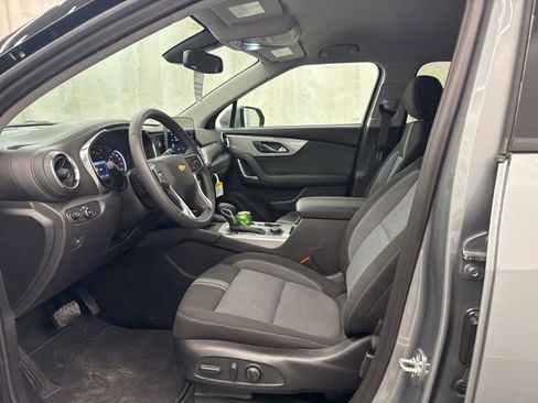 New 2026 Chevrolet Blazer LT w/ LPO, Black Sport Package FWD image 20