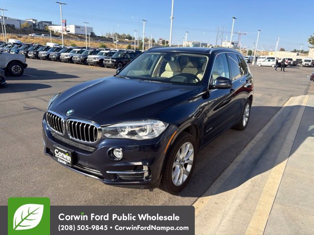 Used 2015 BMW X5 xDrive35i w/ Premium Package AWD/4WD image 3