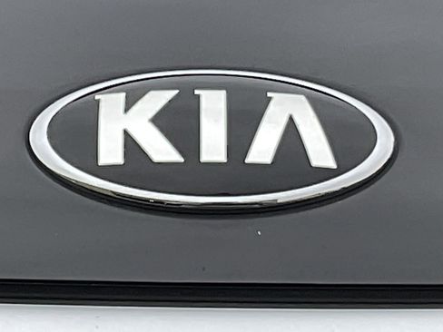 Used 2018 Kia Soul EV + w/ Sun & Fun Package image 6