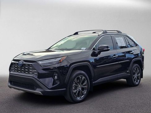 Used 2024 Toyota RAV4 Limited w/ Advanced Technology Package AWD/4WD image 7