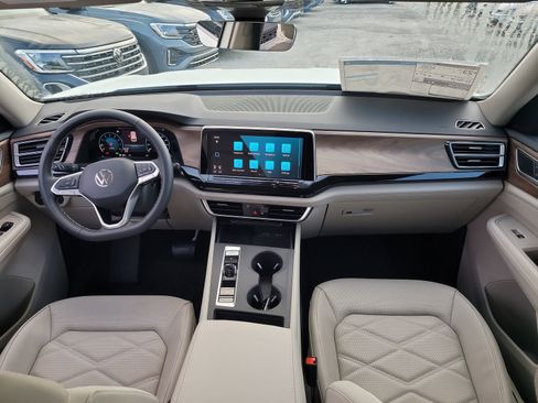 New 2026 Volkswagen Atlas SE FWD image 16