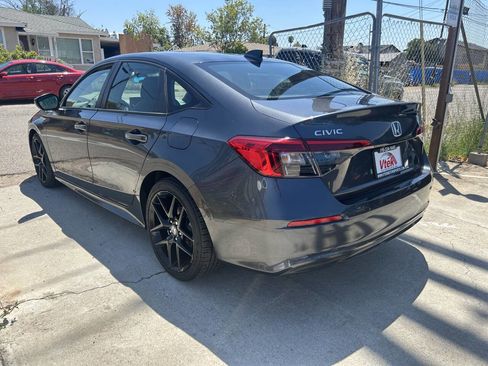 Used 2022 Honda Civic Sport image 3