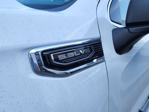 New 2026 GMC Sierra 1500 SLT w/ SLT Premium Plus Package image 11