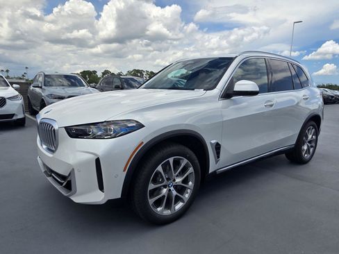New 2026 BMW X5 xDrive40i w/ Premium Package AWD/4WD image 7