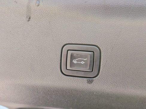 Used 2023 GMC Yukon AT4 w/ Technology Package AWD/4WD image 49