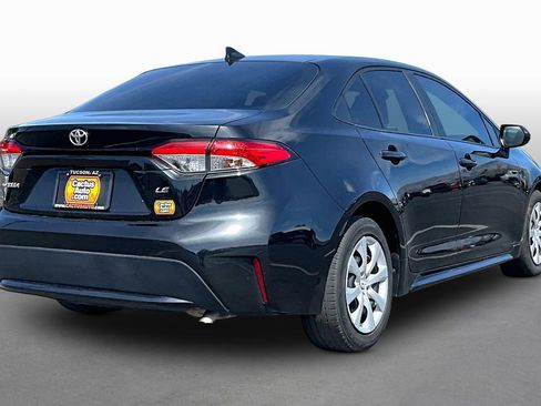 Used 2021 Toyota Corolla LE image 2