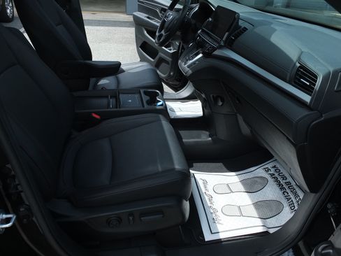 Used 2025 Honda Odyssey Sport-L image 15